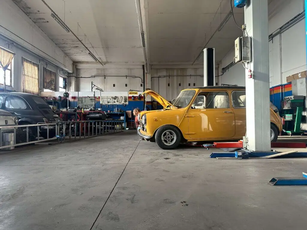 yellow dakar mini classic mk1 brooks motors