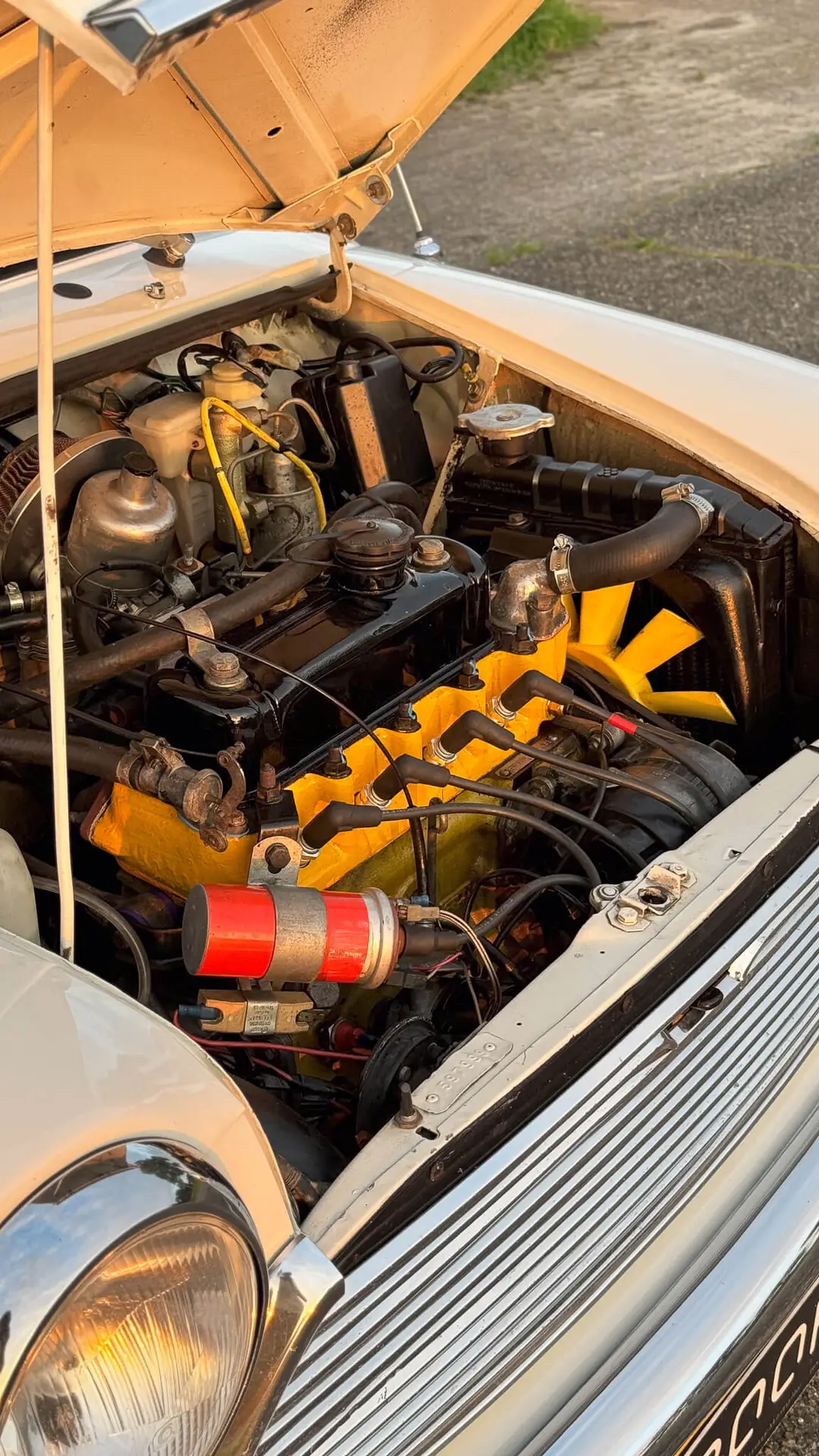 998cc engine bay mini classic