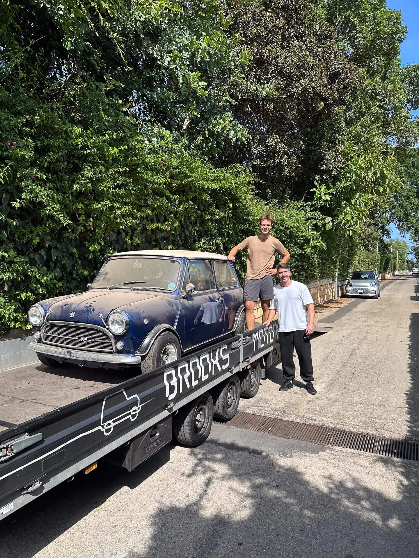 Mini Cooper classic barn find-13