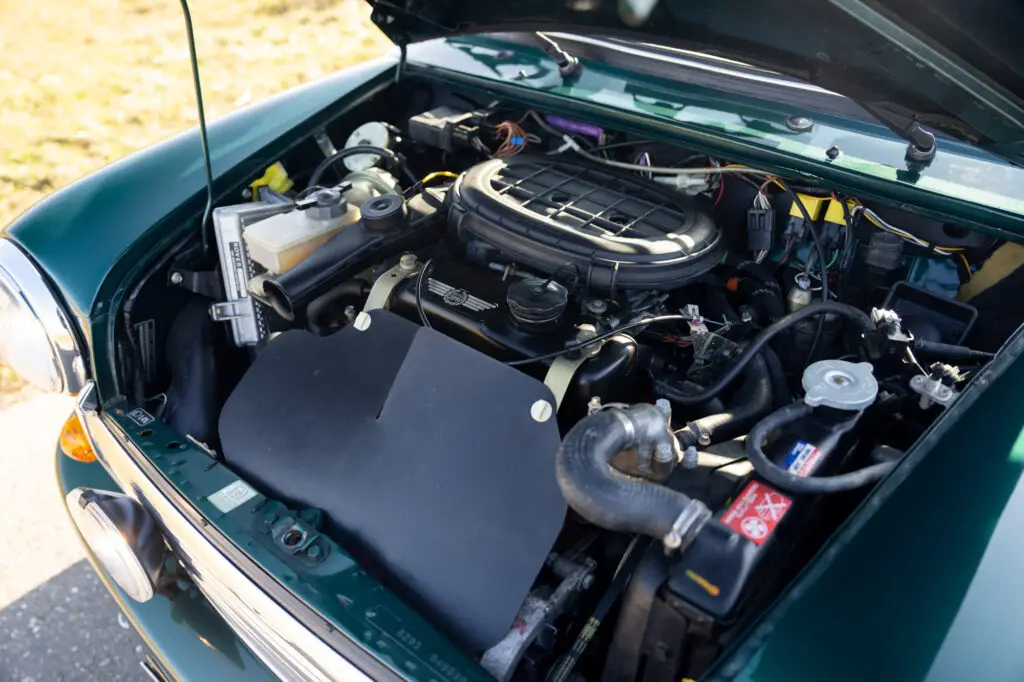 original engine bay mini classic SPi with only 3600 km from new
