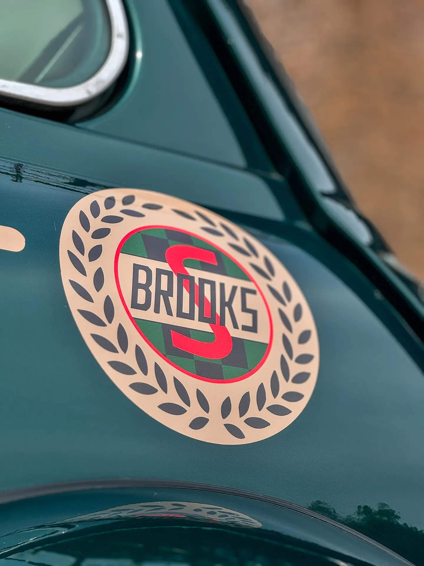 Mini cooper S badge laurel original from brooks on british racing green with golden laurel