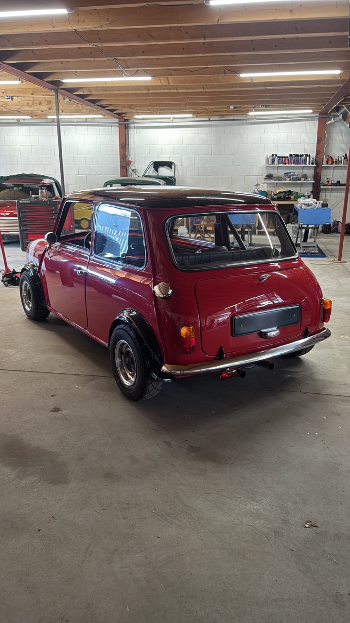 D0E60F2B-9525-4755-B252-461F0FB3E389 Large